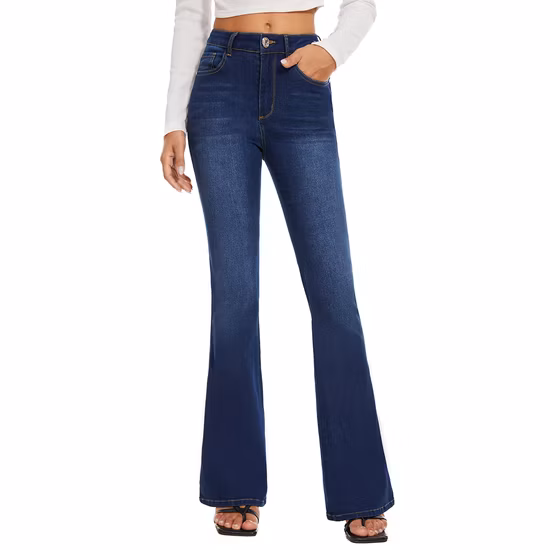 Женские расклешенные джинсы из темно-синего цвета с высокой талией и расклешенной талией